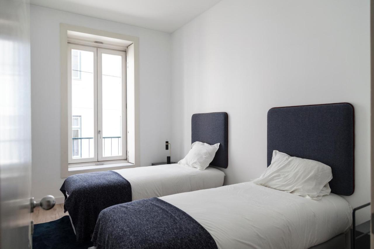 Classy 2Bdr Apartment In Downtown By Lovelystay Lissabon Buitenkant foto